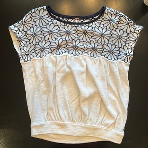 Free People black and white floral top, size XS